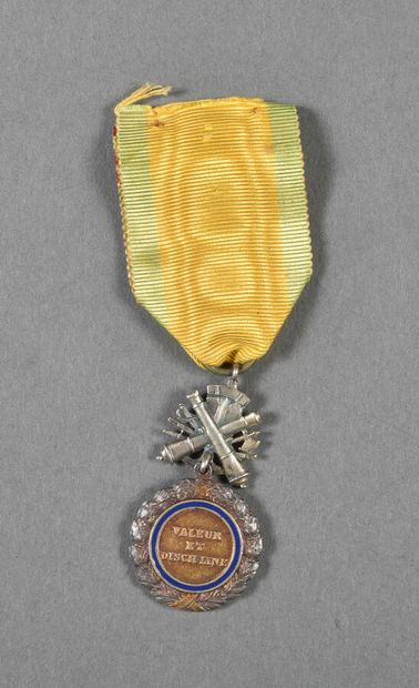 France. Médaille Militaire, trophée au double...