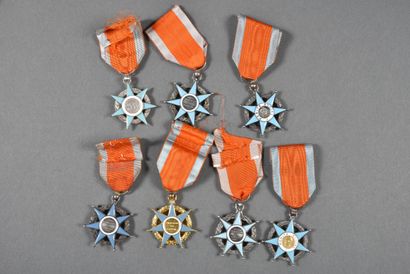 ORDRE DU MERITE SOCIALE officier (1), chevaliers...