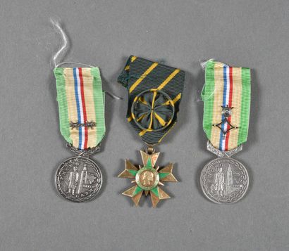 ORDRE DU MERITE COMBATTANT, officier (éclats...