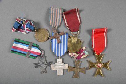 POLOGNE. Médailles des 2 Guerres mondiales,...