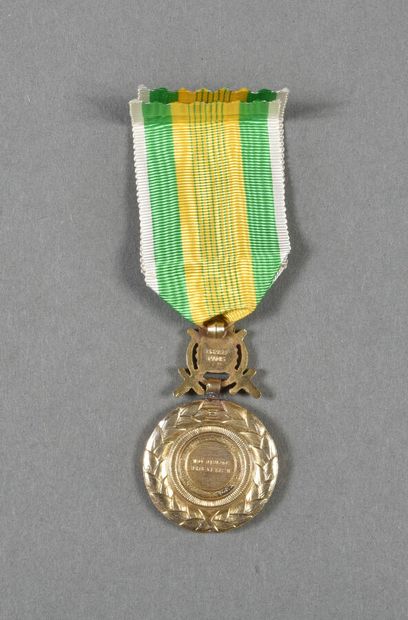 France/VIETNAM. Médaille du Mérite Militaire,...