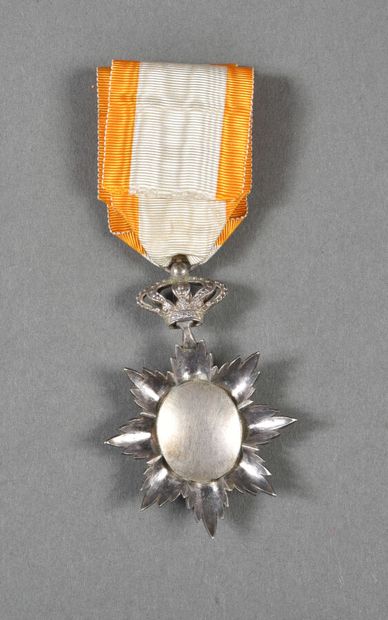 CAMBODGE. ORDRE ROYAL, chevalier, métal.