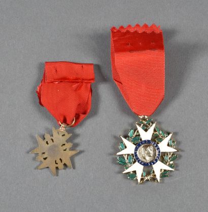 France. ORDRE DU MERITE MILITAIRE et ORDRE...