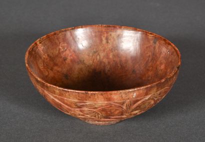 Cup in steatite veined with red and beige,...