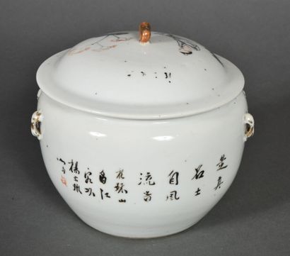 Porcelain covered bowl, with polychrome decoration...