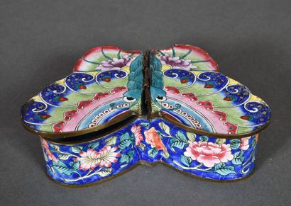 Small double box in Canton enamels on copper,...