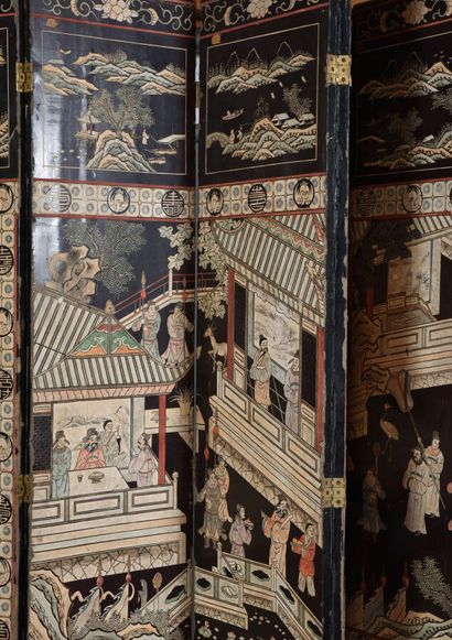 Large eight-leaf lacquered wood screen decorated...
