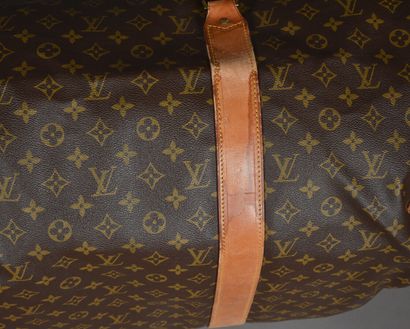 LOUIS VUITTON.
Keepall 70 duffel bag in Monogram...