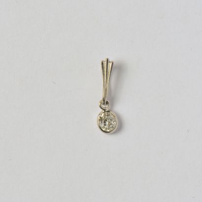 Pendant in 18K (750/oo) white gold and platinum...