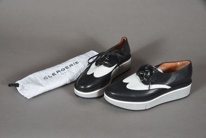 CLERGERIE, Fall/Winter 2019.
Pair of derbies...