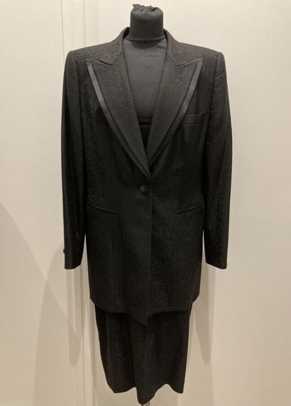 ESCADA by Margaretha Ley.
Suit in black wool...