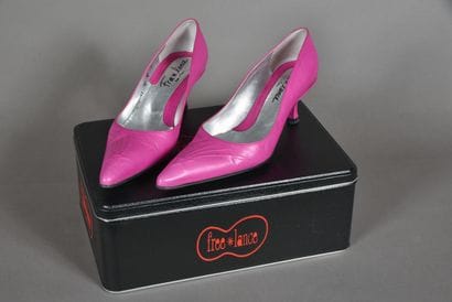FREE LANCE, Pair of pink leather pumps with...