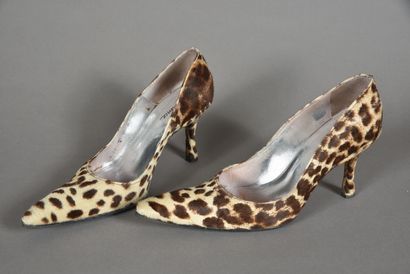FREE LANCE. Pair of leopard pointy toe pumps,...
