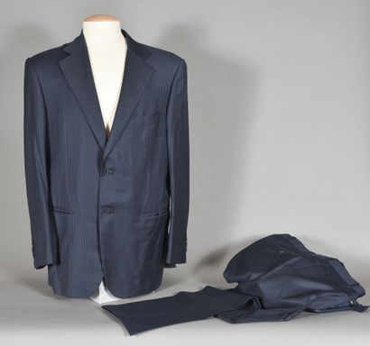 ZILLI. Men's 200s wool suit with double tennis...