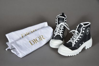 CHRISTIAN DIOR. Pair of D-Rise boots in black...