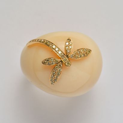 18K (750/oo) yellow gold 