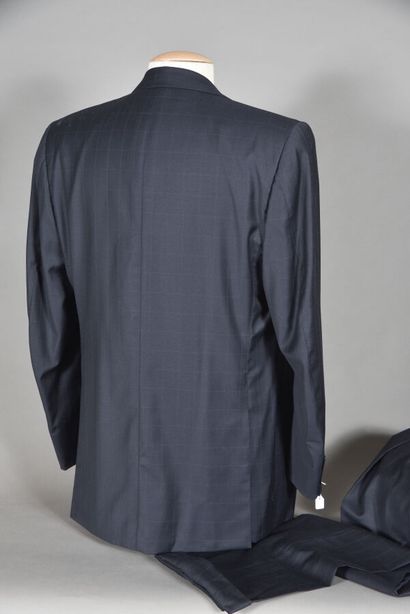 ZILLI. Men's woolen suit in navy check, notched...