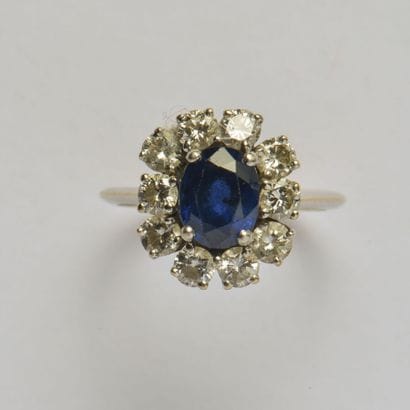 *18K (750/oo) white gold and platinum (850/oo)...