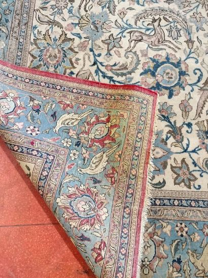 Persian carpet GHOM
Middle of the 20th century....