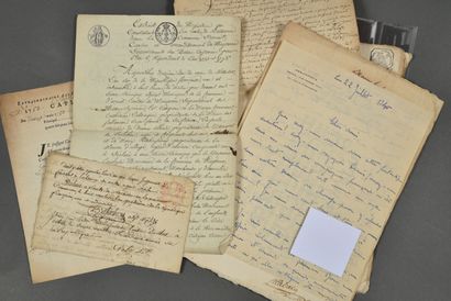 PYRÉNÉES-ATLANTIQUES. Une dizaine de documents.
Quittance...