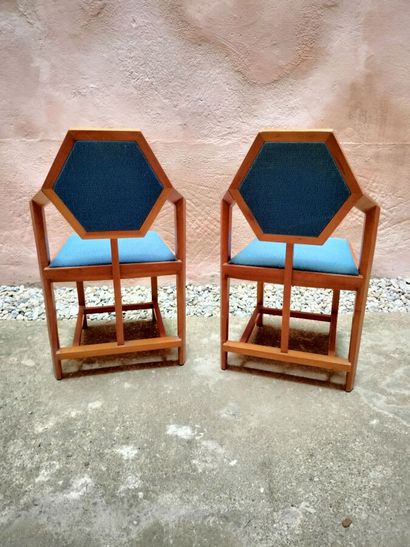 Lot de cinq chaises 