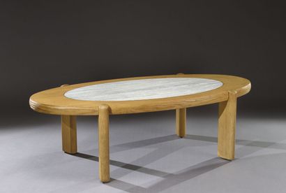 Grande table basse ovale en chêne avec dalle...
