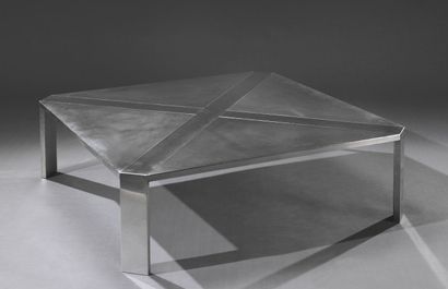Maria PERGAY. 
Coffee table en acier inoxydable...