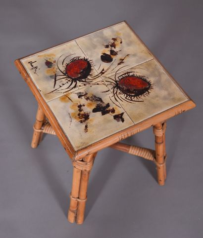 Petite table d'appoint, structure et piètement...
