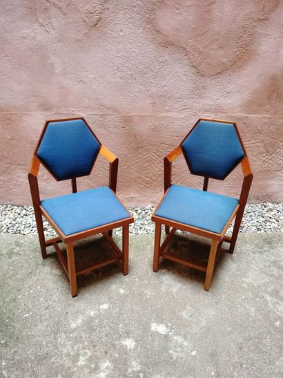 Lot de cinq chaises 