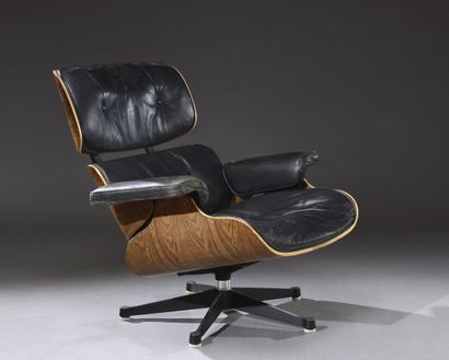 CHARLES ET RAY EAMES. 
Fauteuil modèle 670...