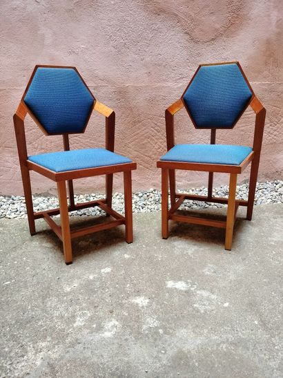 Lot de cinq chaises 