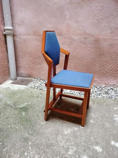 Lot de cinq chaises 