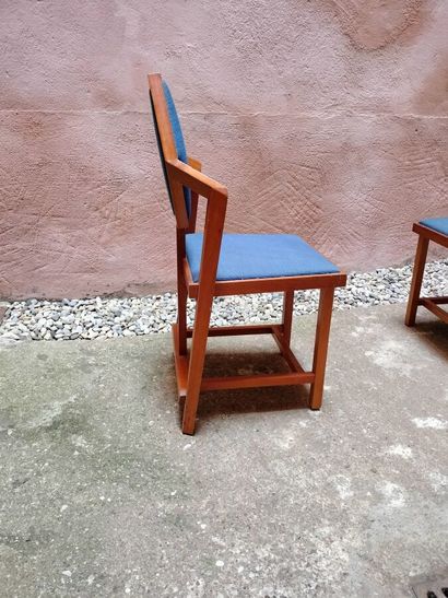 Lot de cinq chaises 
