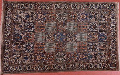 TAPIS PERSAN BACHTIAR
Chaîne et trame coton,...