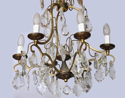Lustre cage en bronze doré, laiton et pampilles...
