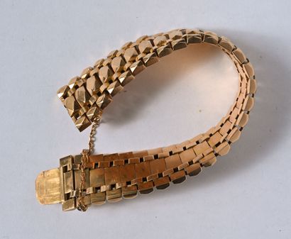 Smooth 18K (750/oo) yellow gold bracelet...