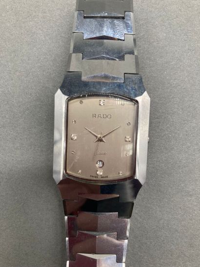 RADO : Montre en acier et tungstène, collection...
