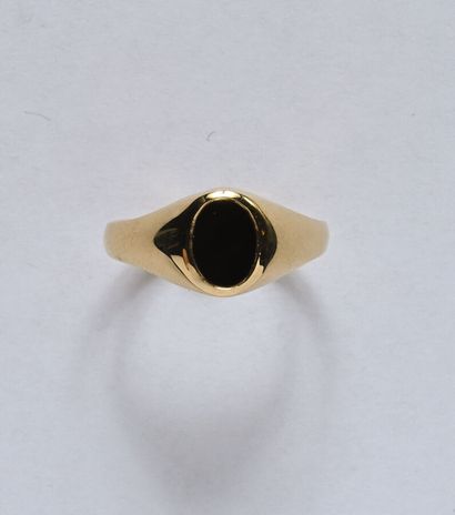 Chevalière ring in smooth 18K (750/oo) yellow...