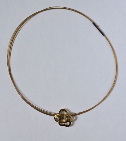 Collier à cinq brins de câbles d'or jaune...