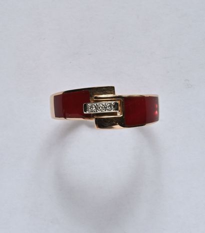 18K (750/oo) rose gold cross ring set with...