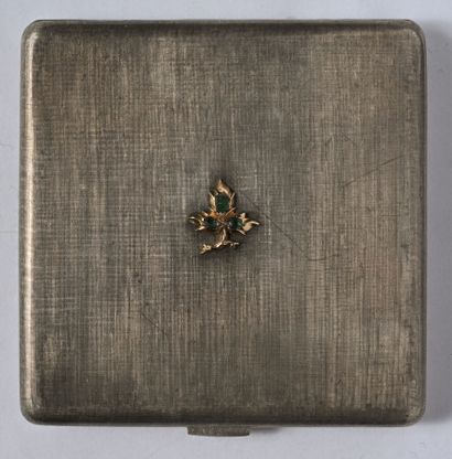 M. BUCCELLATI: Square silver (800/oo) poudrier...