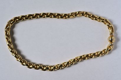 Necklace in smooth 18K (750/oo) yellow gold...