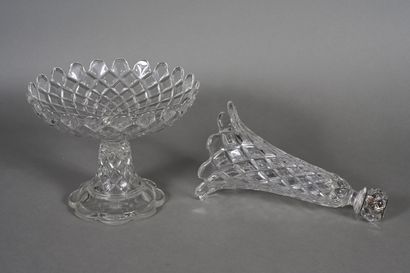 BACCARAT, important centre de table en cristal...
