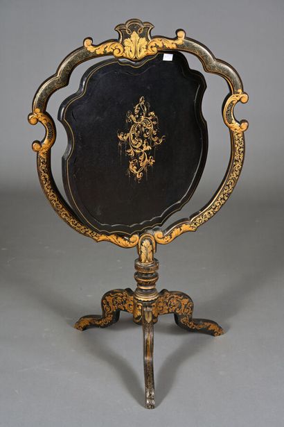 Écran de cheminée en bois polychromé et or...