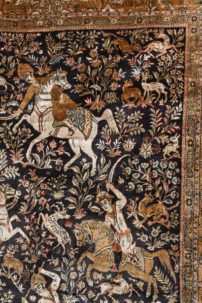 Tapis Iran Ghom. 
Chaine et velours soie....