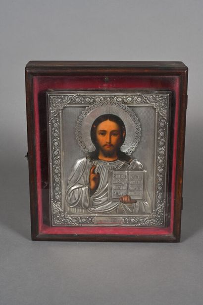 Icône polychrome figurant le Christ présentant...