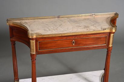Console en acajou et placage d'acajou, aux...