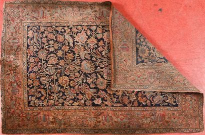Tapis Iran probablement Ghom. 
Chaine, trame...