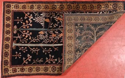 Tapis Iran (probablement) Malayer. 
Chaine,...