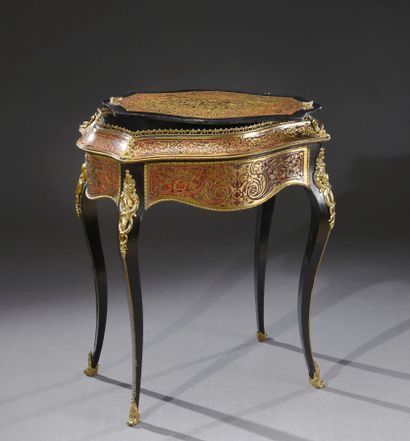 Belle jardinière dans le style Boulle, marqueterie...